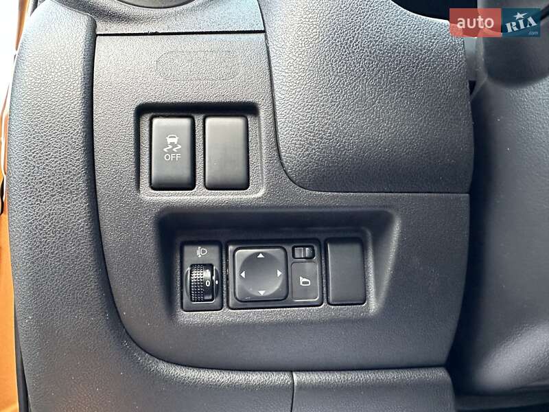 Хетчбек Nissan Micra 2012 в Харкові