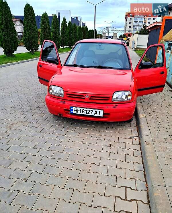 Хэтчбек Nissan Micra 1995 в Одессе