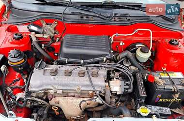 Хетчбек Nissan Micra 1995 в 