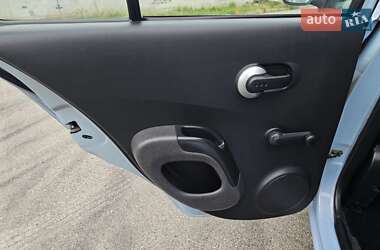 Хэтчбек Nissan Micra 2005 в  фото 19 Хэтчбек Nissan Micra 2005 в