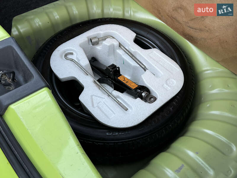 Хетчбек Nissan Micra 2013 в Одесі