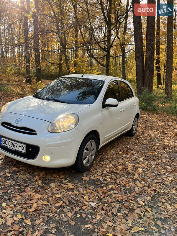 Хэтчбек Nissan Micra 2011 в Львове