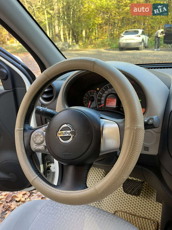 Хэтчбек Nissan Micra 2011 в Львове
