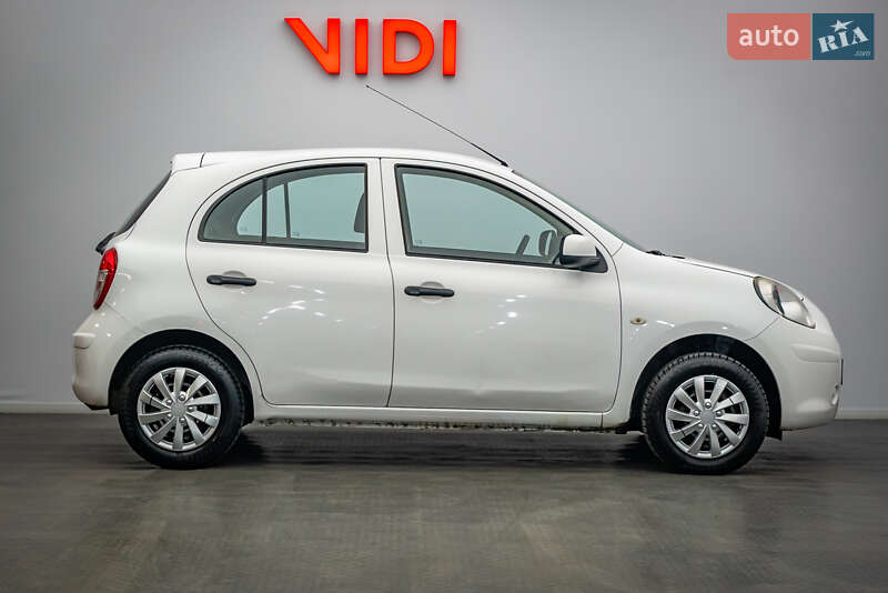 Хэтчбек Nissan Micra 2013 в Киеве