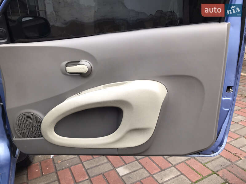 Хетчбек Nissan Micra 2003 в Запоріжжі