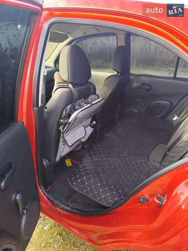 Хэтчбек Nissan Micra 2007 в Ромнах фото 7 Хэтчбек Nissan Micra 2007 в Ромнах