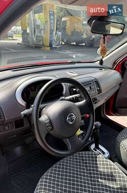 Хэтчбек Nissan Micra 2005 в Яготине