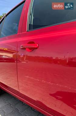 Хэтчбек Nissan Micra 2005 в Яготине