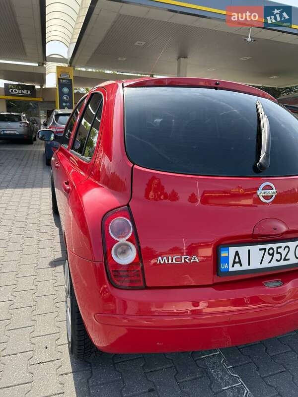 Хэтчбек Nissan Micra 2005 в Яготине