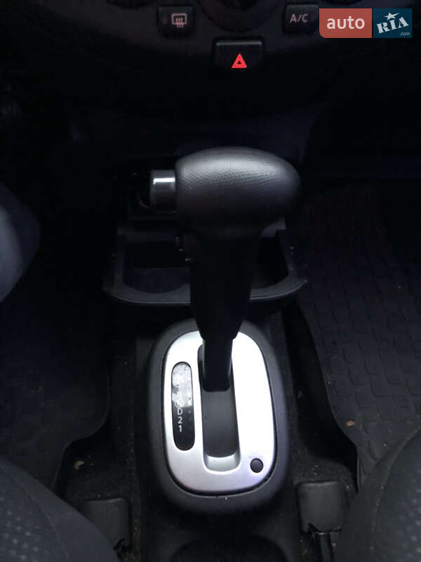 Хэтчбек Nissan Micra 2010 в Киеве