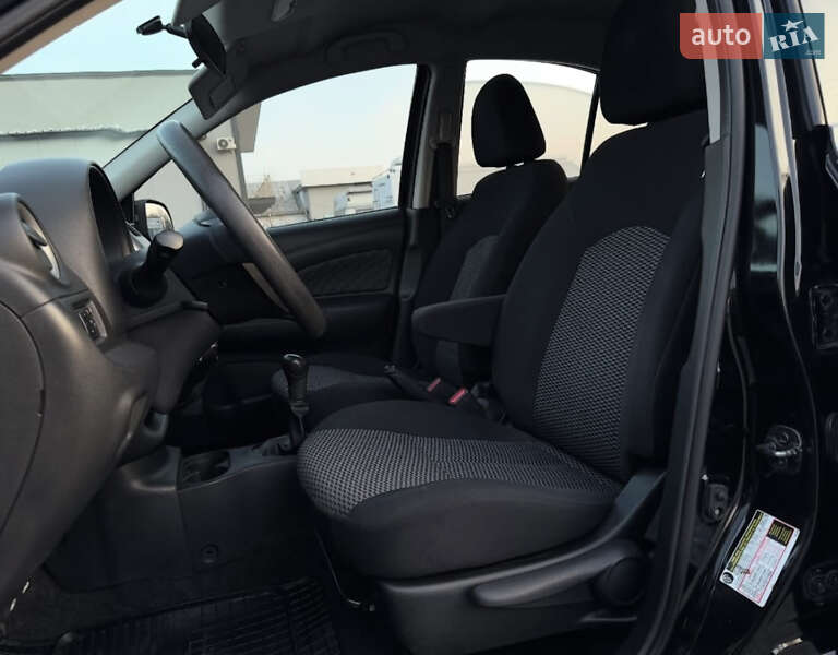 Хэтчбек Nissan Micra 2018 в Кельменцах фото 9 Хэтчбек Nissan Micra 2018 в Кельменцах