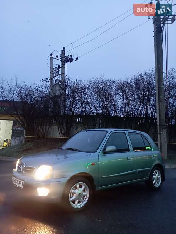 Хэтчбек Nissan Micra 2002 в Виннице