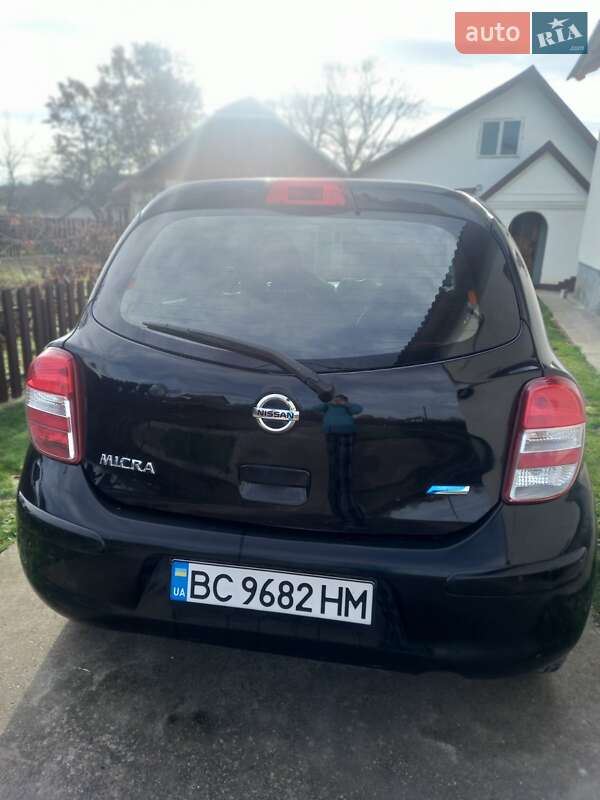 Хэтчбек Nissan Micra 2011 в Стрые