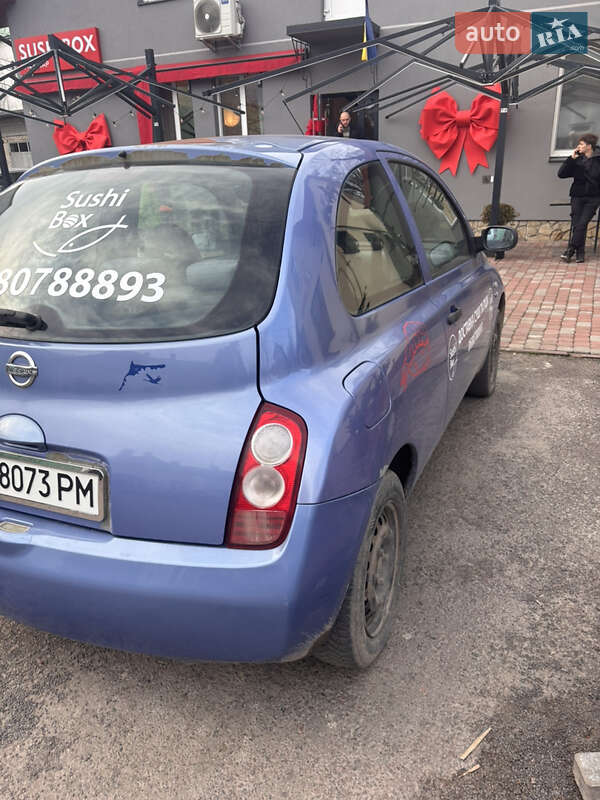 Хэтчбек Nissan Micra 2003 в Городке
