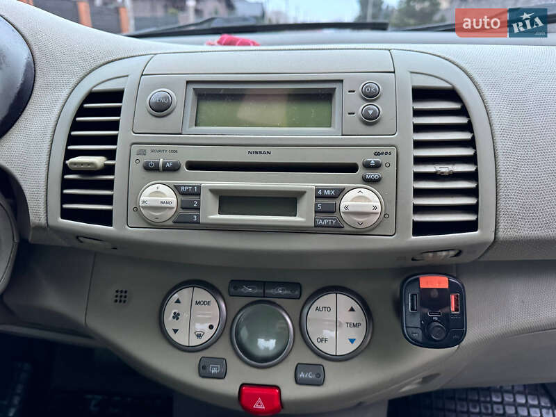 Хэтчбек Nissan Micra 2004 в Киеве