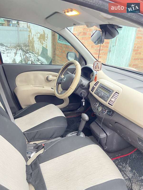 Хэтчбек Nissan Micra 2007 в Тростянце