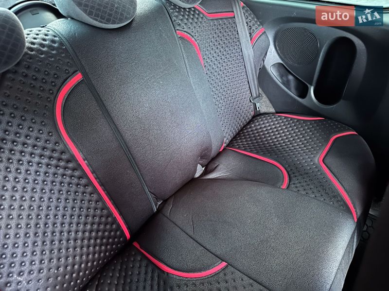 Хэтчбек Nissan Micra 2004 в Одессе