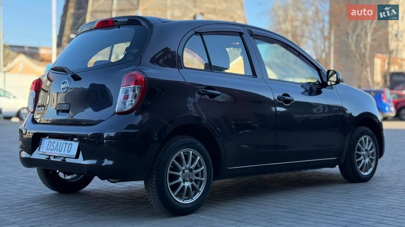 Хэтчбек Nissan Micra 2013 в Киеве