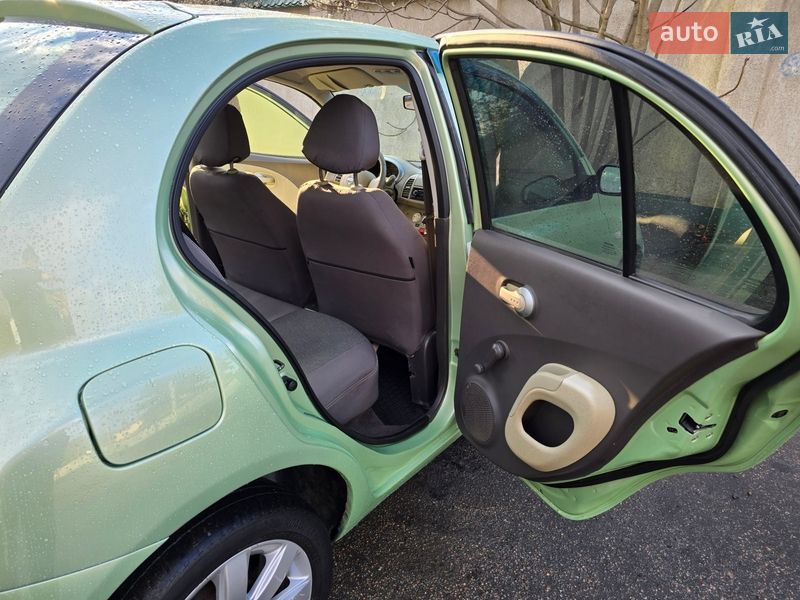 Хэтчбек Nissan Micra 2005 в Одессе