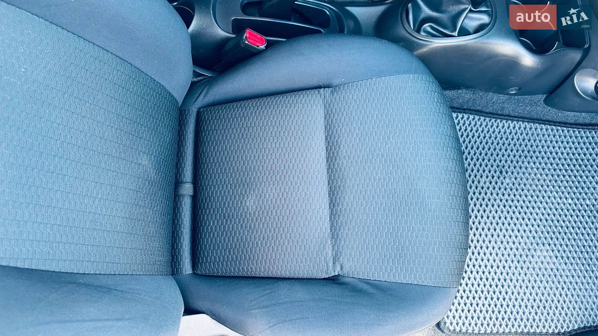 2010 Nissan Micra - мініатюра 18