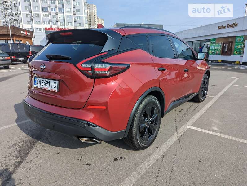 Позашляховик / Кросовер Nissan Murano 2019 в Києві