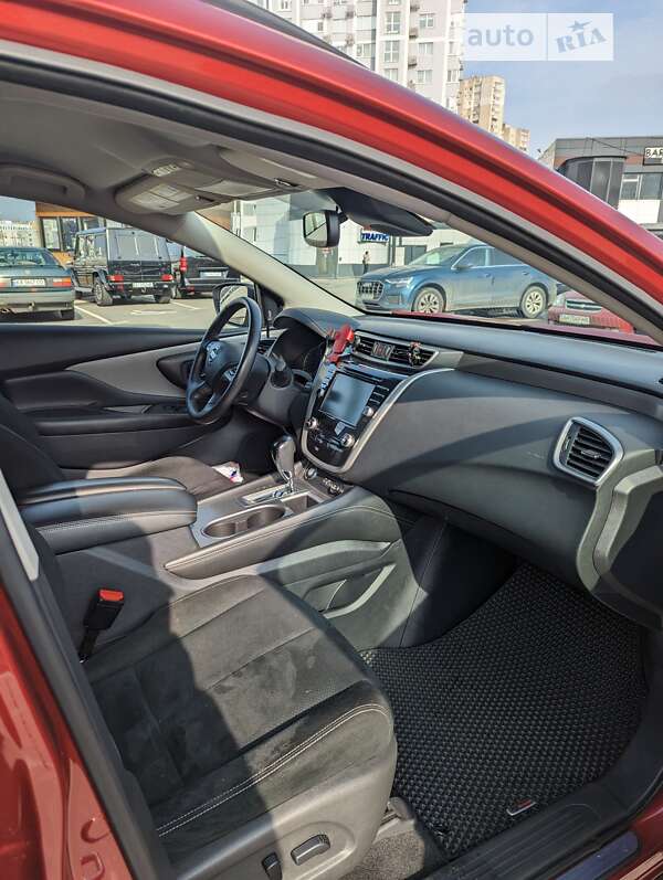 Позашляховик / Кросовер Nissan Murano 2019 в Києві