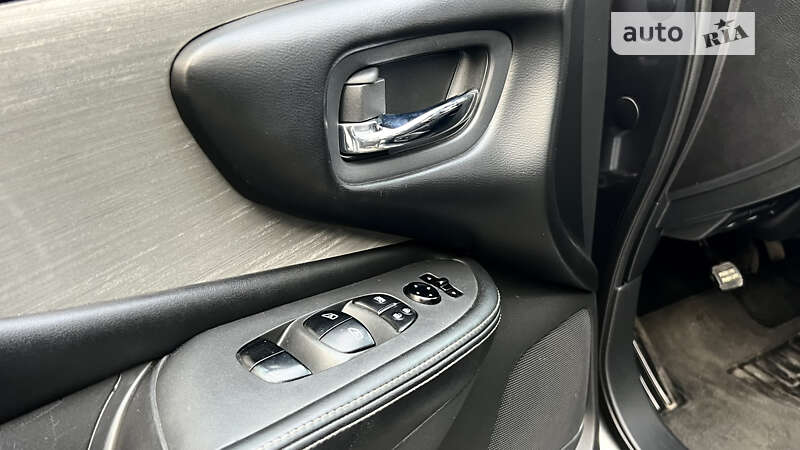 Позашляховик / Кросовер Nissan Murano 2015 в Запоріжжі