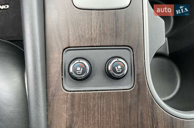 Позашляховик / Кросовер Nissan Murano 2020 в 