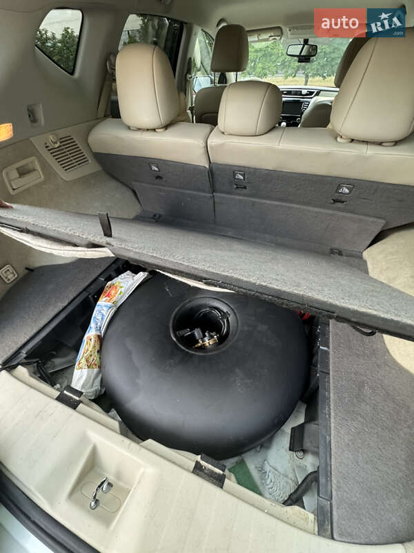 Позашляховик / Кросовер Nissan Murano 2017 в Києві