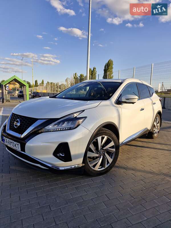 Позашляховик / Кросовер Nissan Murano 2019 в Первомайську