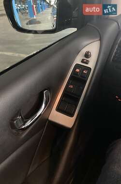 Позашляховик / Кросовер Nissan Murano 2012 в 