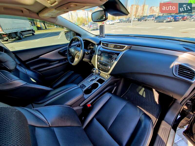 Позашляховик / Кросовер Nissan Murano 2020 в Києві