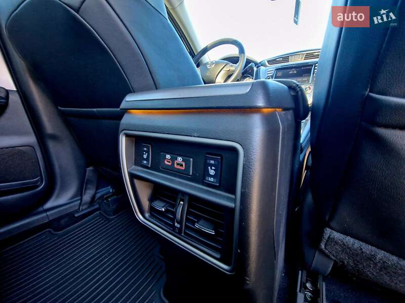 Позашляховик / Кросовер Nissan Murano 2020 в Києві