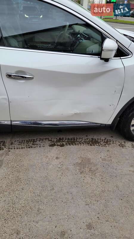 Позашляховик / Кросовер Nissan Murano 2015 в Чернівцях