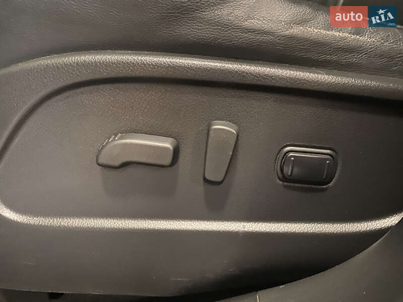 Позашляховик / Кросовер Nissan Murano 2010 в Одесі