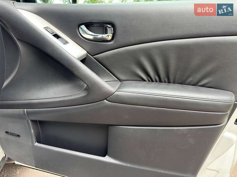 Позашляховик / Кросовер Nissan Murano 2011 в Охтирці
