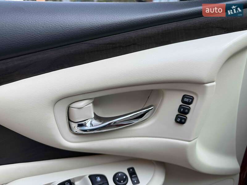 Позашляховик / Кросовер Nissan Murano 2019 в Львові