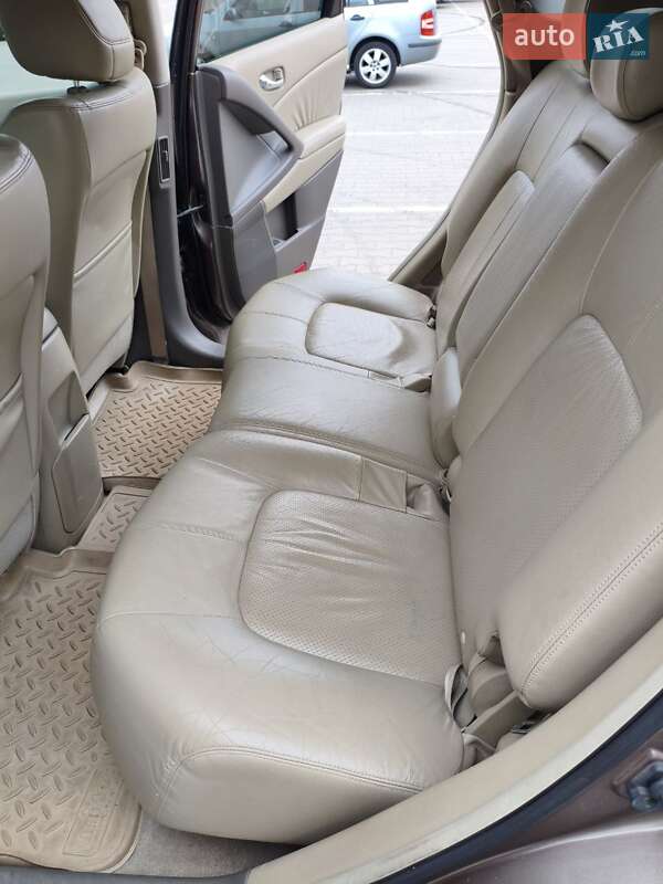 Позашляховик / Кросовер Nissan Murano 2011 в Києві