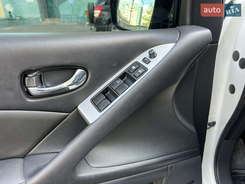 Позашляховик / Кросовер Nissan Murano 2011 в Дніпрі