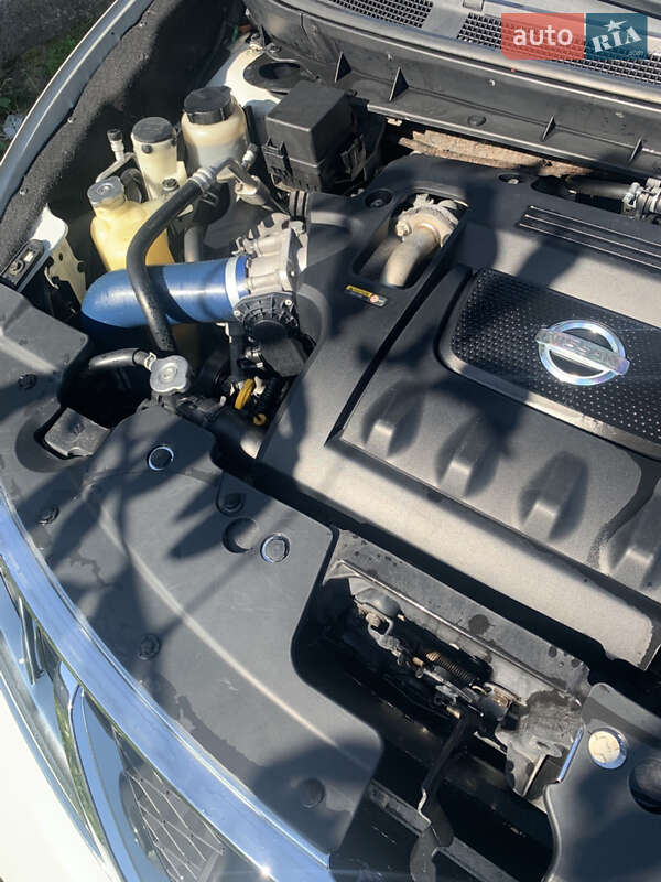 Позашляховик / Кросовер Nissan Murano 2011 в Новояворівську