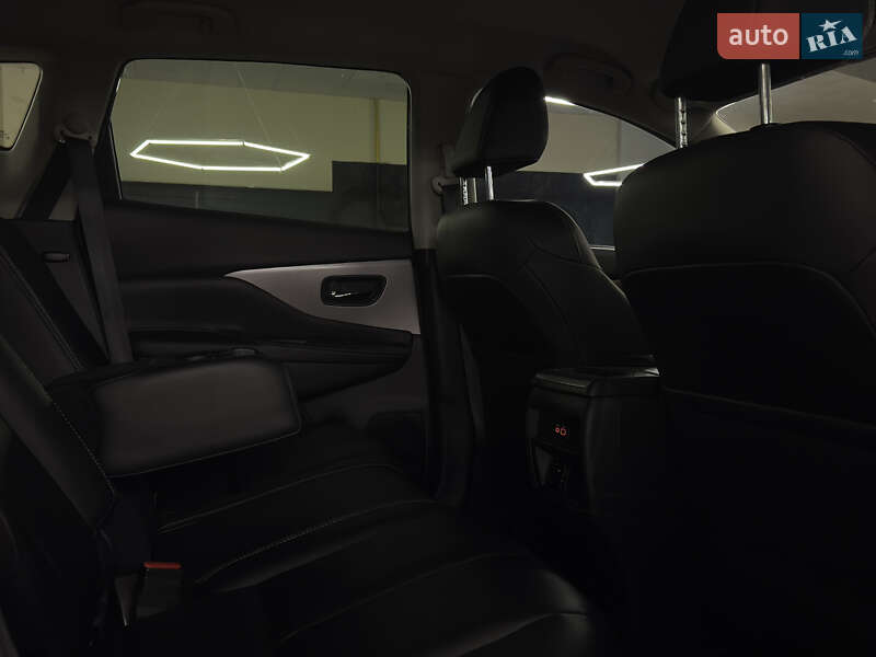 Позашляховик / Кросовер Nissan Murano 2023 в Миколаєві