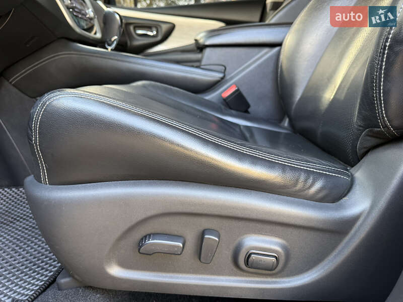 Позашляховик / Кросовер Nissan Murano 2016 в Запоріжжі