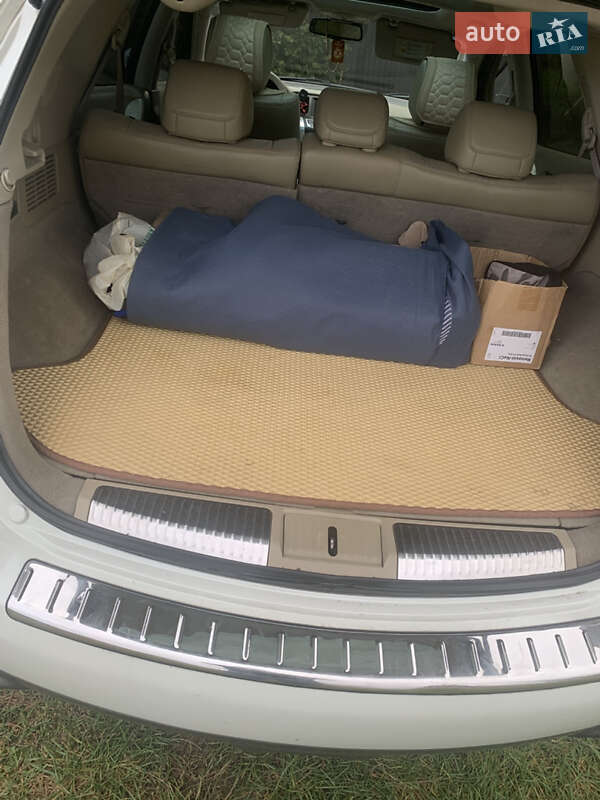 Позашляховик / Кросовер Nissan Murano 2011 в Новояворівську