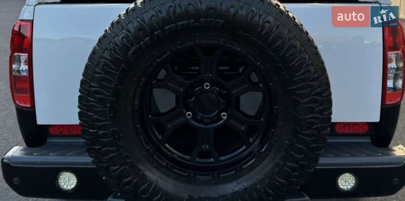 Пикап Nissan Navara 2010 в Киеве