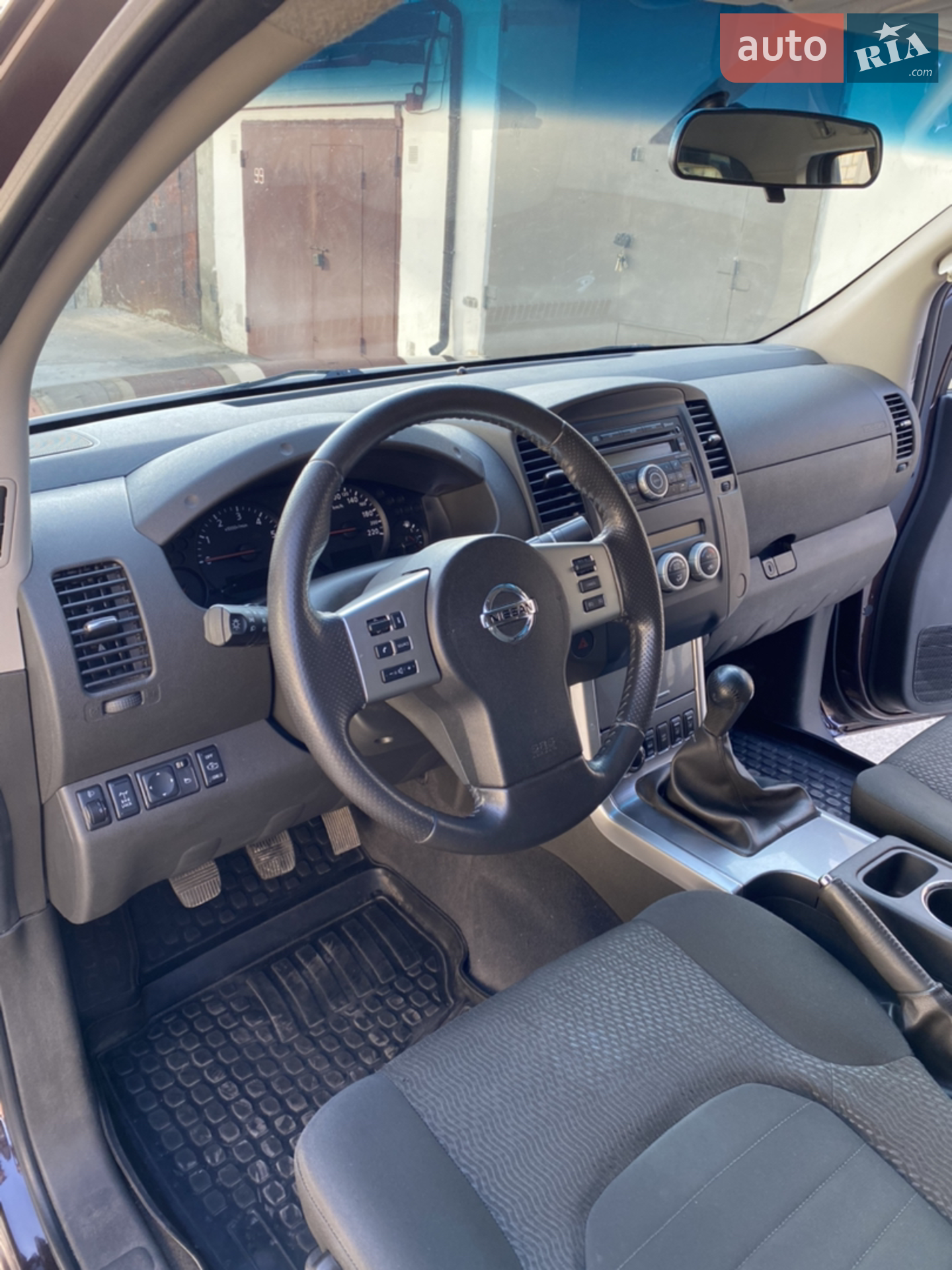 2010 Nissan Navara (Frontier) - мініатюра 9