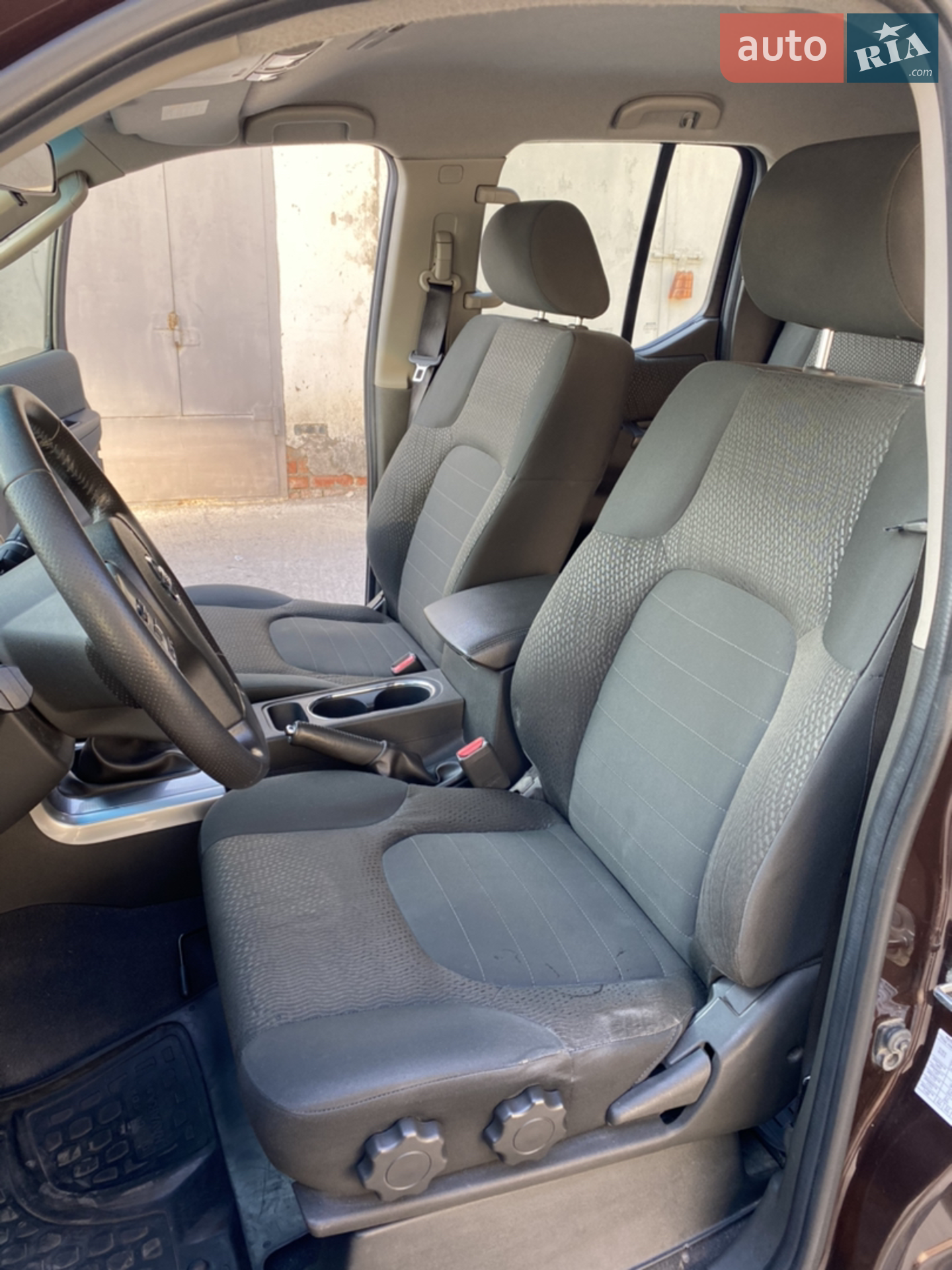 2010 Nissan Navara (Frontier) - мініатюра 13