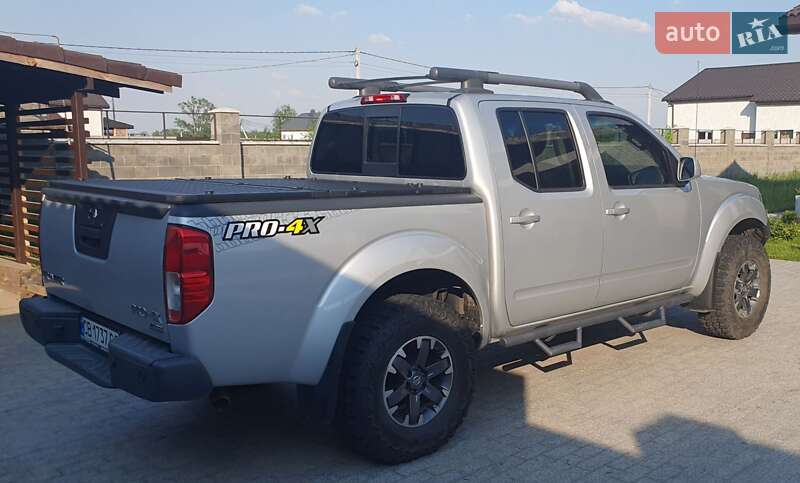 Пикап Nissan Navara 2017 в Киеве