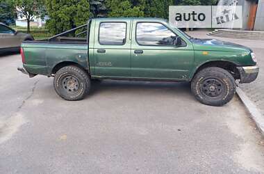 Пікап Nissan Navara 1999 в Сумах