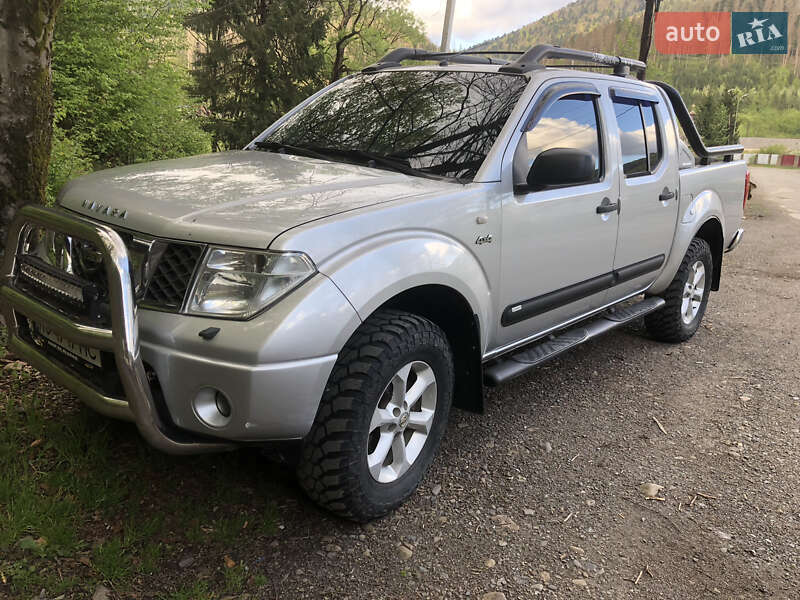 Пікап Nissan Navara 2006 в Міжгір'ї