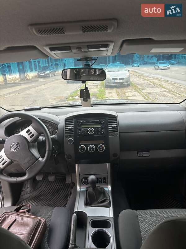 Пікап Nissan Navara 2010 в Одесі